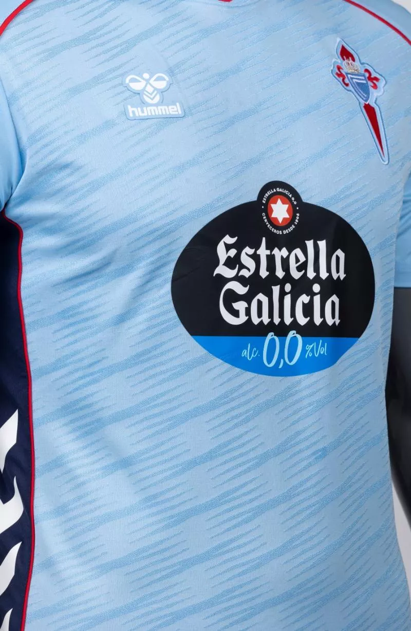 Le nouveau maillot du Celta de Vigo nous ramène à l'époque de Mostovoi