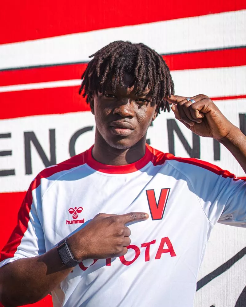 Olive et Tom s'invitent sur le nouveau maillot extérieur de Valenciennes