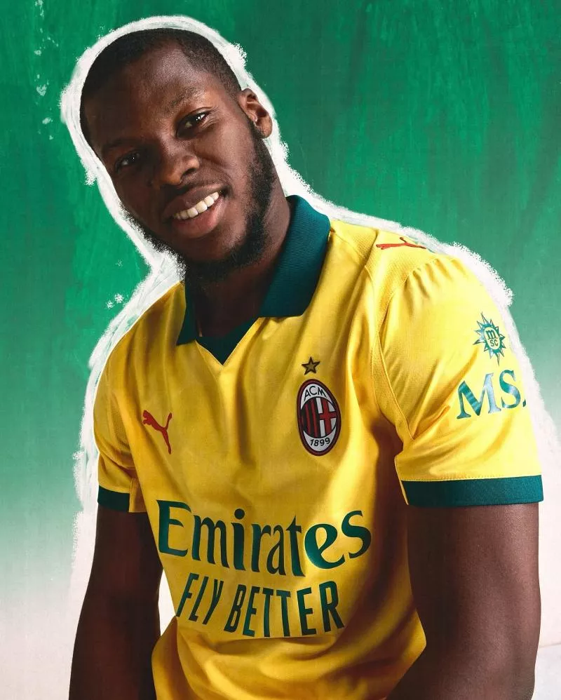 Le jaune fait son retour sur le maillot third de l'AC Milan !
