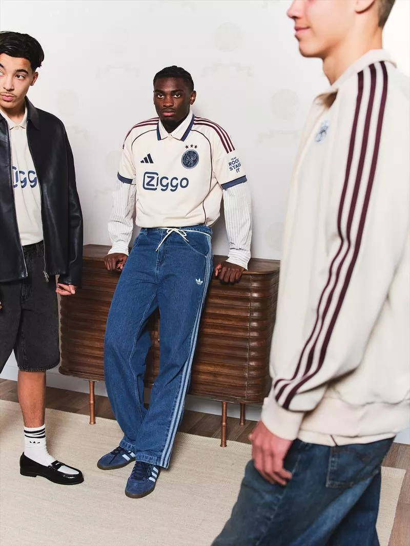 L'Ajax Amsterdam célèbre les 750 ans de sa ville avec un nouveau maillot third