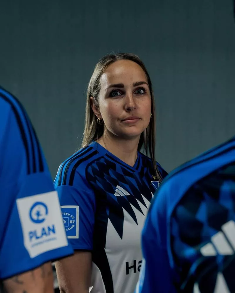 Le Hambourg SV lance un maillot à l'inspiration rétro pour son retour en Bundesliga