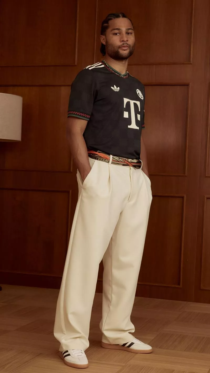 Le Bayern Munich sort son nouveau maillot third pour la saison 2025/2026