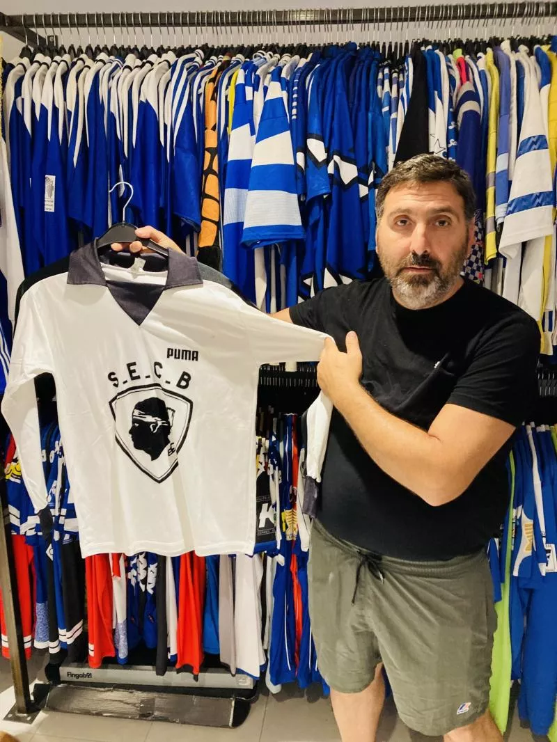 L'homme qui possédait 750 maillots du SC Bastia