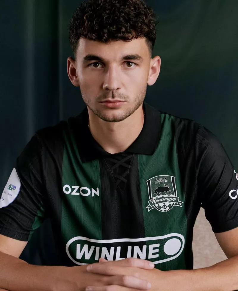 Ces clubs russes qui utilisent des maillots fabriqués en interne