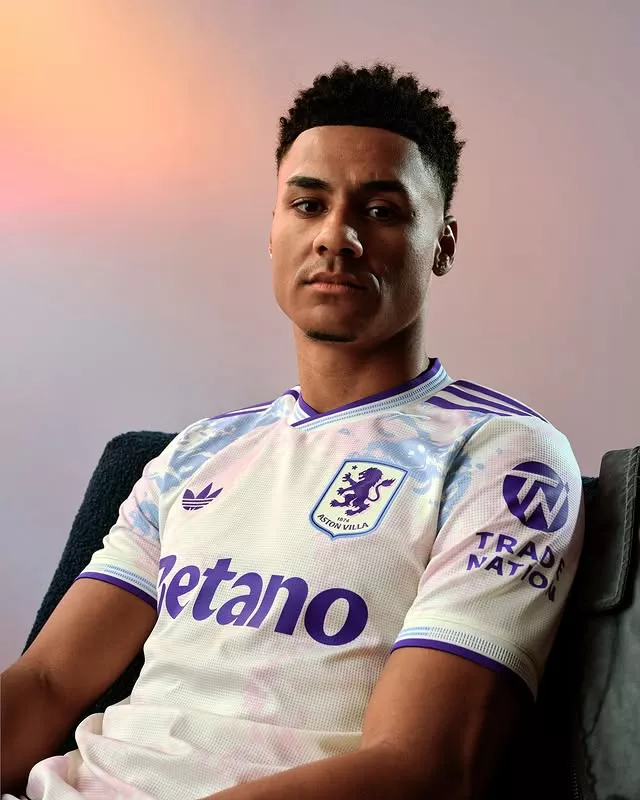 Le trèfle d'adidas débarque sur le maillot third d'Aston Villa