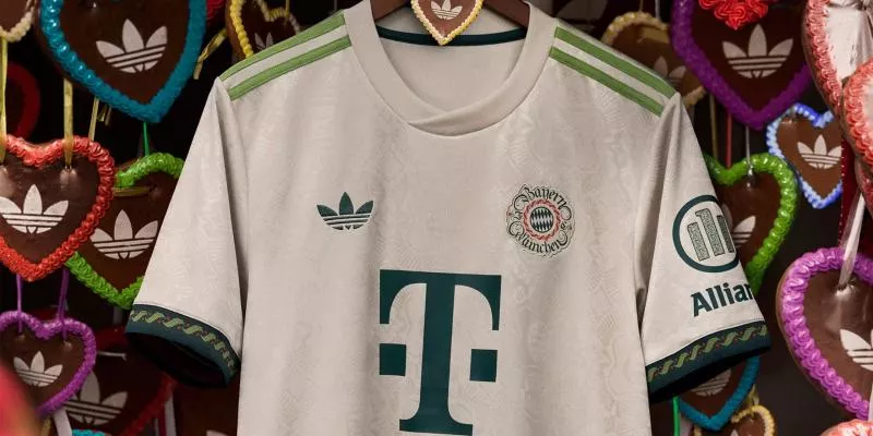 Le Bayern Munich célèbre l’Oktoberfest avec un maillot collector !