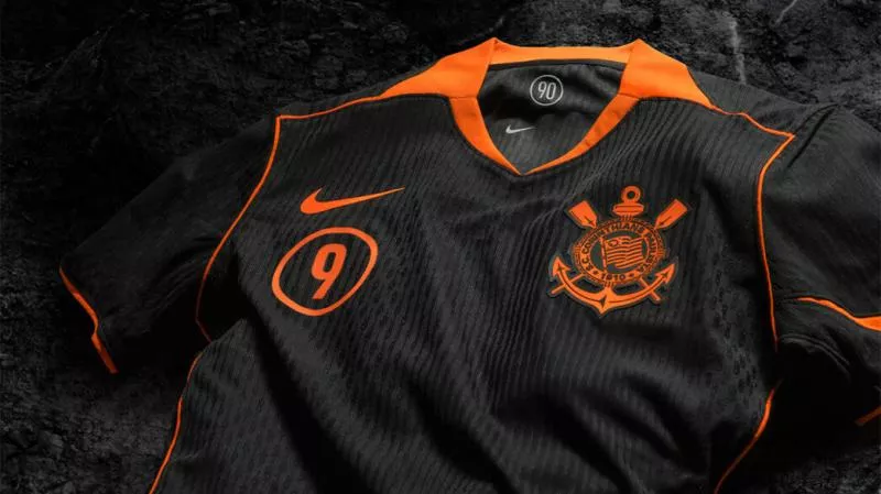 Le Corinthians dévoile un maillot Total 90 avec… les numéros à l’avant !