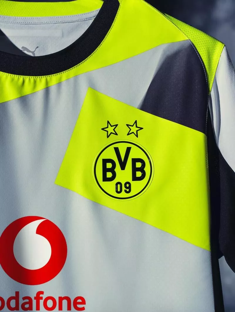 Un nouveau maillot extérieur complètement fou pour le Borussia Dortmund
