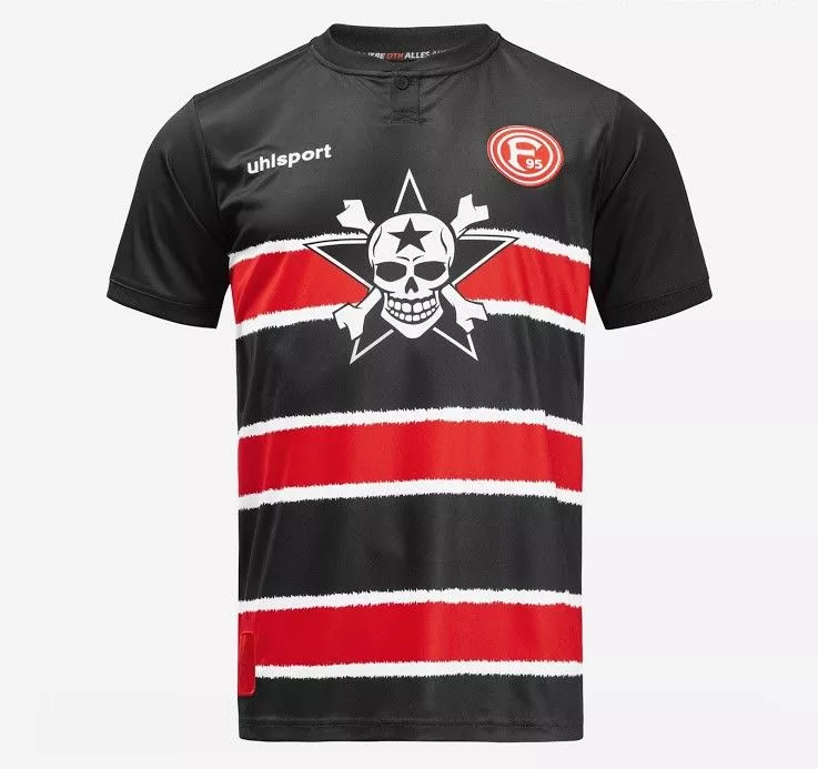 Ces groupes de musique qui sponsorisent des maillots de clubs de foot