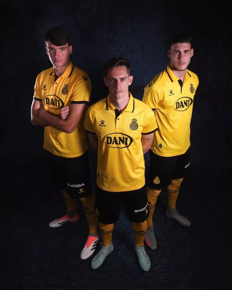 L'Espanyol Barcelone sort un maillot anniversaire pour les 125 ans du club