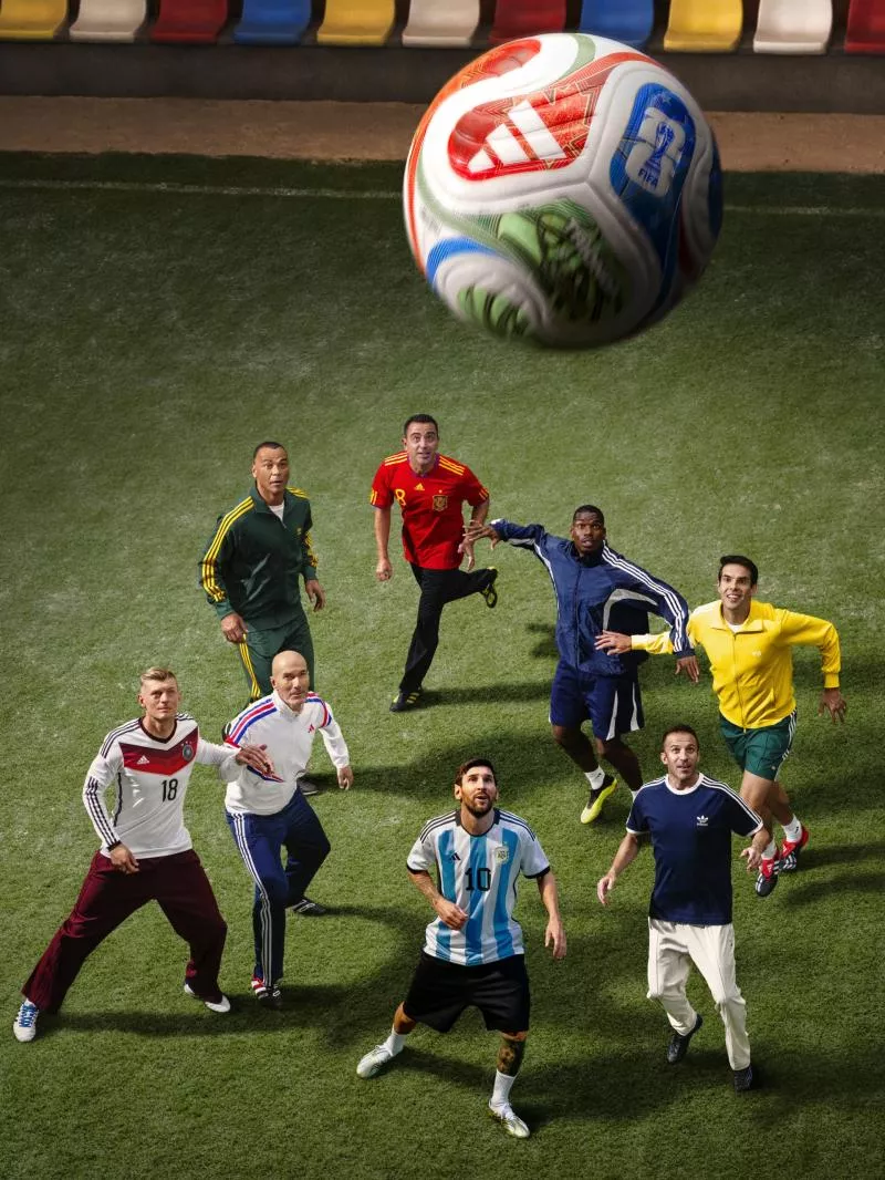 Des légendes du foot réunies pour le nouveau ballon de la Coupe du monde