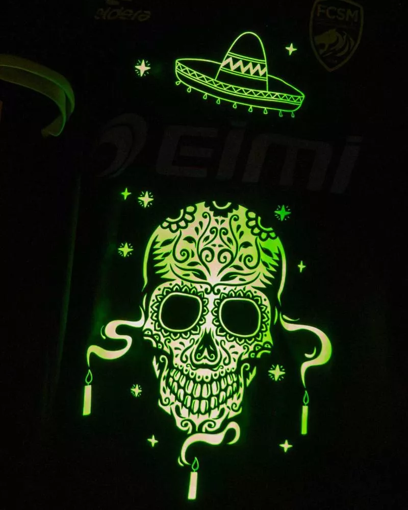Quand le FC Sochaux-Montbéliard célèbre Halloween avec un maillot "Día de los Muertos"