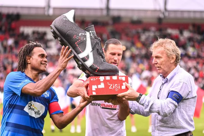 Cavart, l’artiste qui sculpte des crampons géants