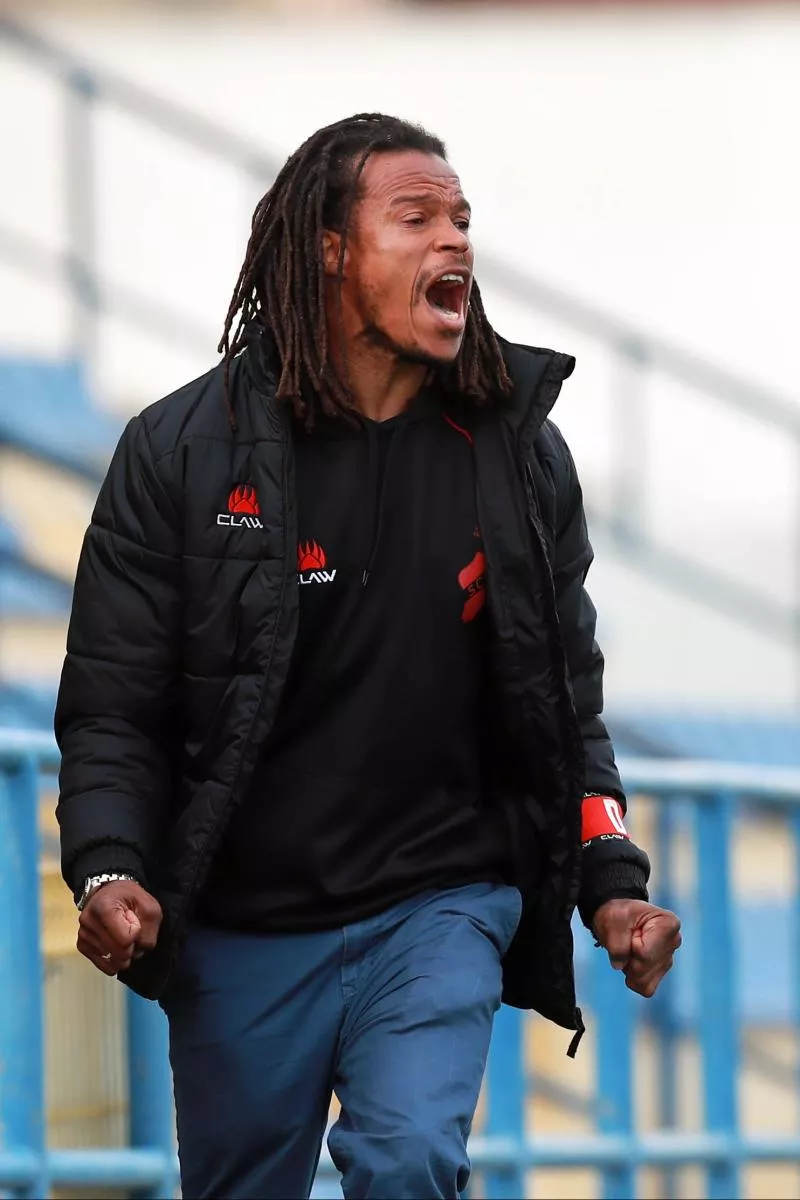 Albufeira, 01/24/2021 - This afternoon Olhanense hosted Amora FC, counting for the 13th round of the Portuguese Championship, Serie H - 2020/21, at Estádio da Nora, in Ferreiras. Edgar Davids, Olhanense coach; (André Vidigal / Global Imagens)  By Icon Sport   - Photo by Icon Sport