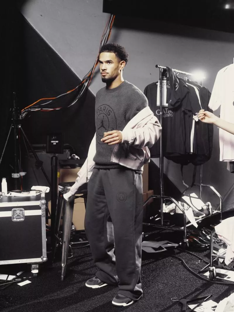 Le Paris Saint-Germain dévoile son nouveau maillot fourth avec Jordan