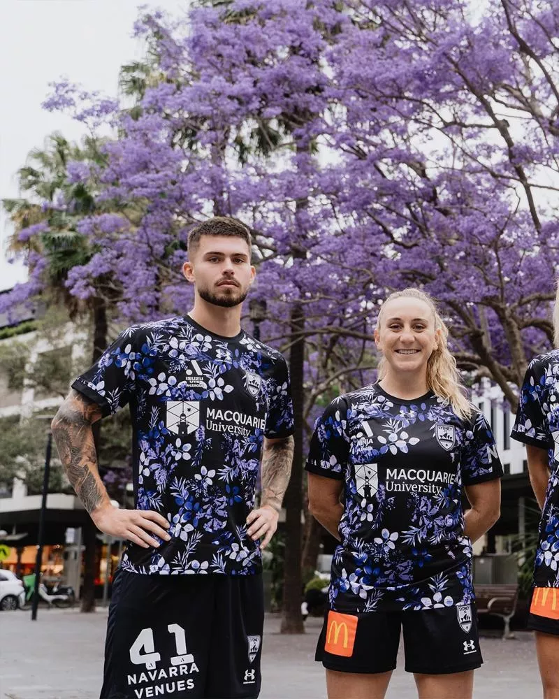 Le Sydney FC dévoile un maillot third à fleurs en hommage aux jardins de la ville
