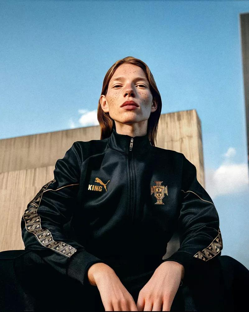 Le Portugal dévoile un maillot noir en hommage à Eusébio