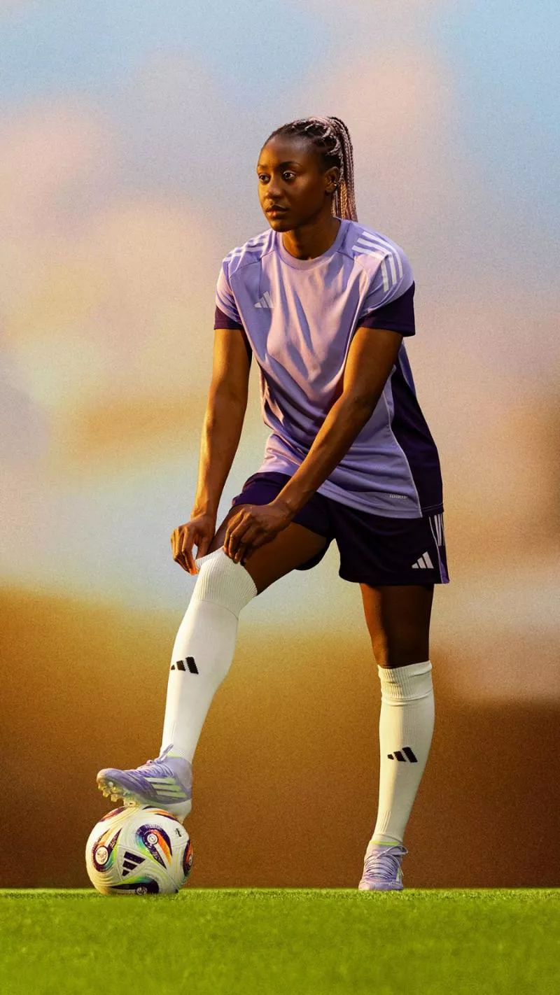 Les crampons 100% féminins : une vraie révolution ?