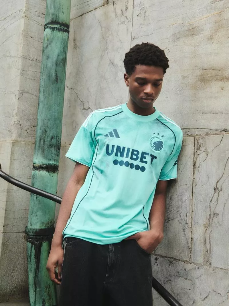 Le FC Copenhague rend hommage à sa ville avec un nouveau maillot third