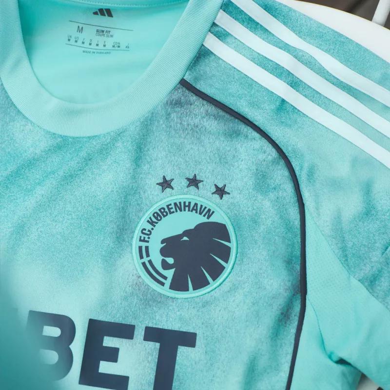 Le FC Copenhague rend hommage à sa ville avec un nouveau maillot third