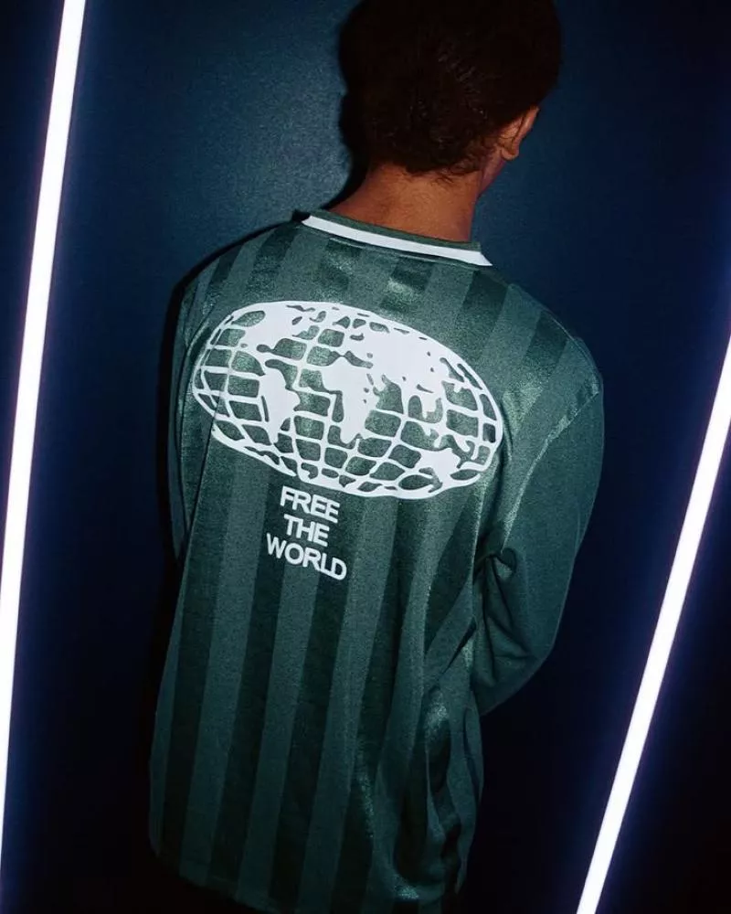 Stream for Humanity : une collection de maillots pour l'événement caritatif d'AmineMaTue