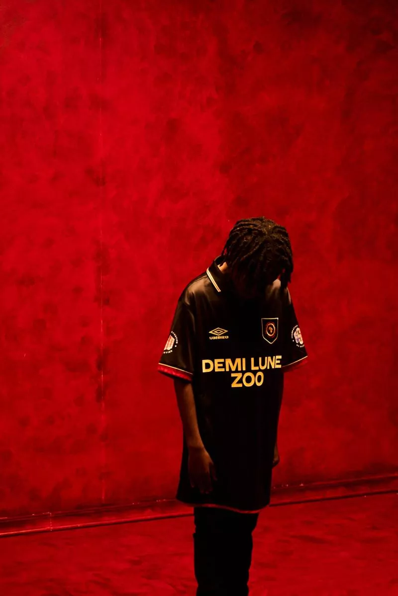 La Mafia K'1 Fry et Umbro sortent un maillot hommage au coup de pied de Cantona