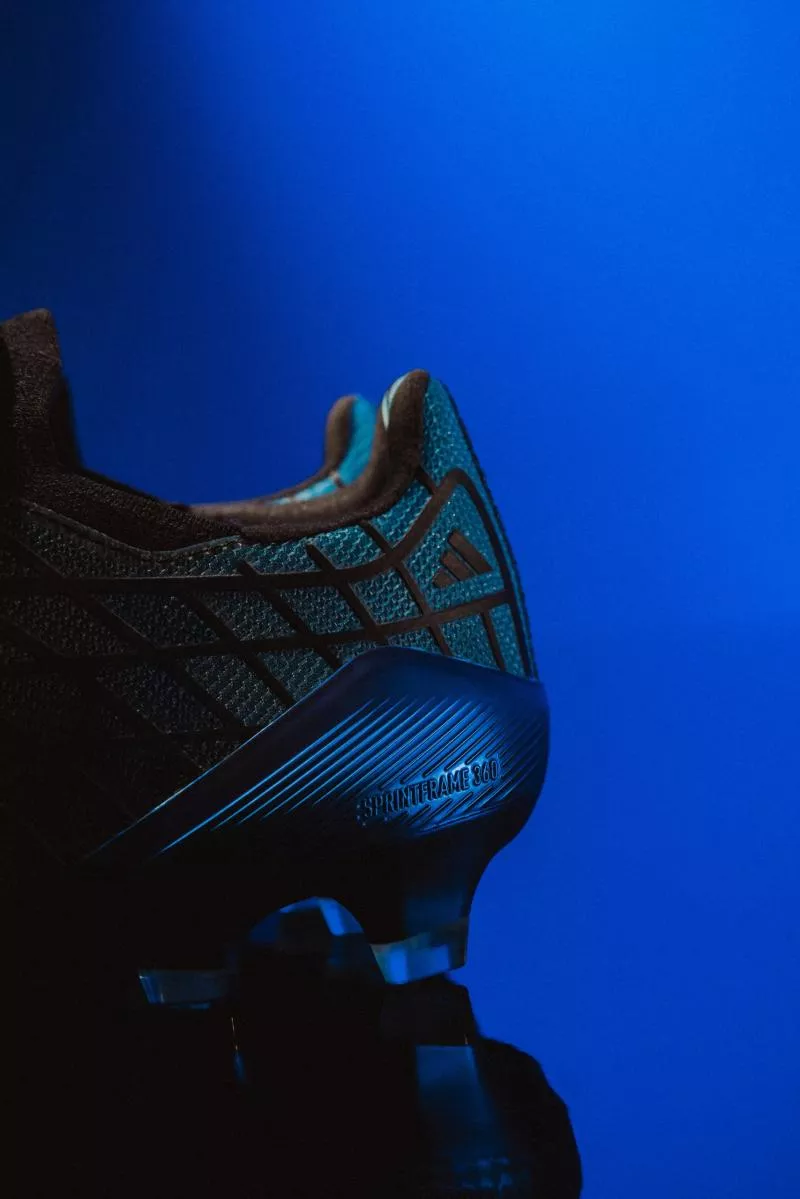 La F50 Spider d'adidas fait son retour avec une réédition anniversaire