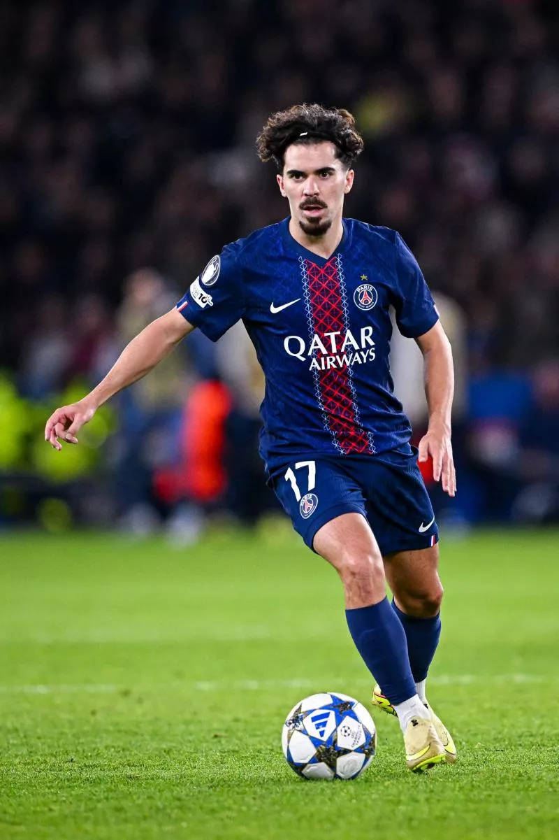 Le PSG enregistre des ventes record avec son maillot fourth