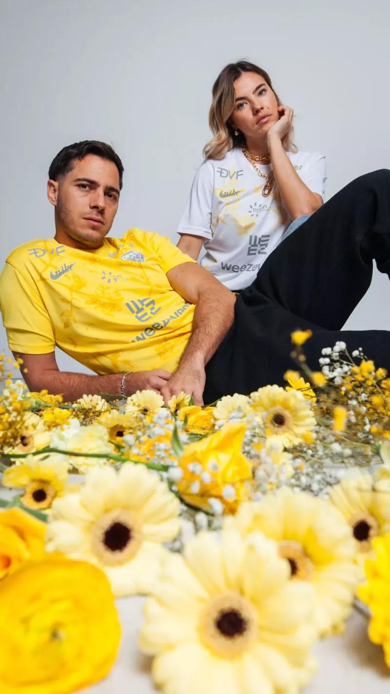 Le Dijon FC dévoile un maillot third "moutarde" en hommage à son patrimoine culinaire