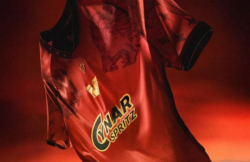 Le Venezia FC dégaine un maillot fourth signé Drake Ramberg