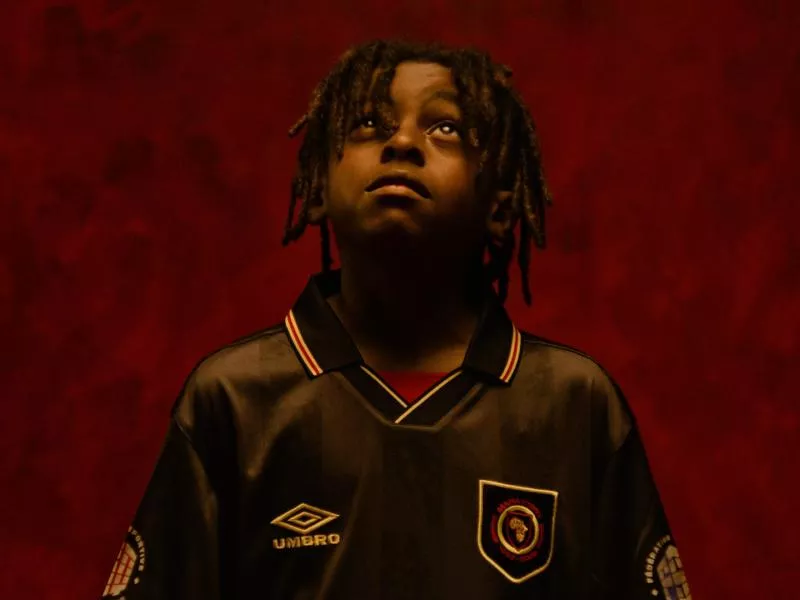 La Mafia K&rsquo;1 Fry et Umbro sortent un maillot hommage au coup de pied de Cantona