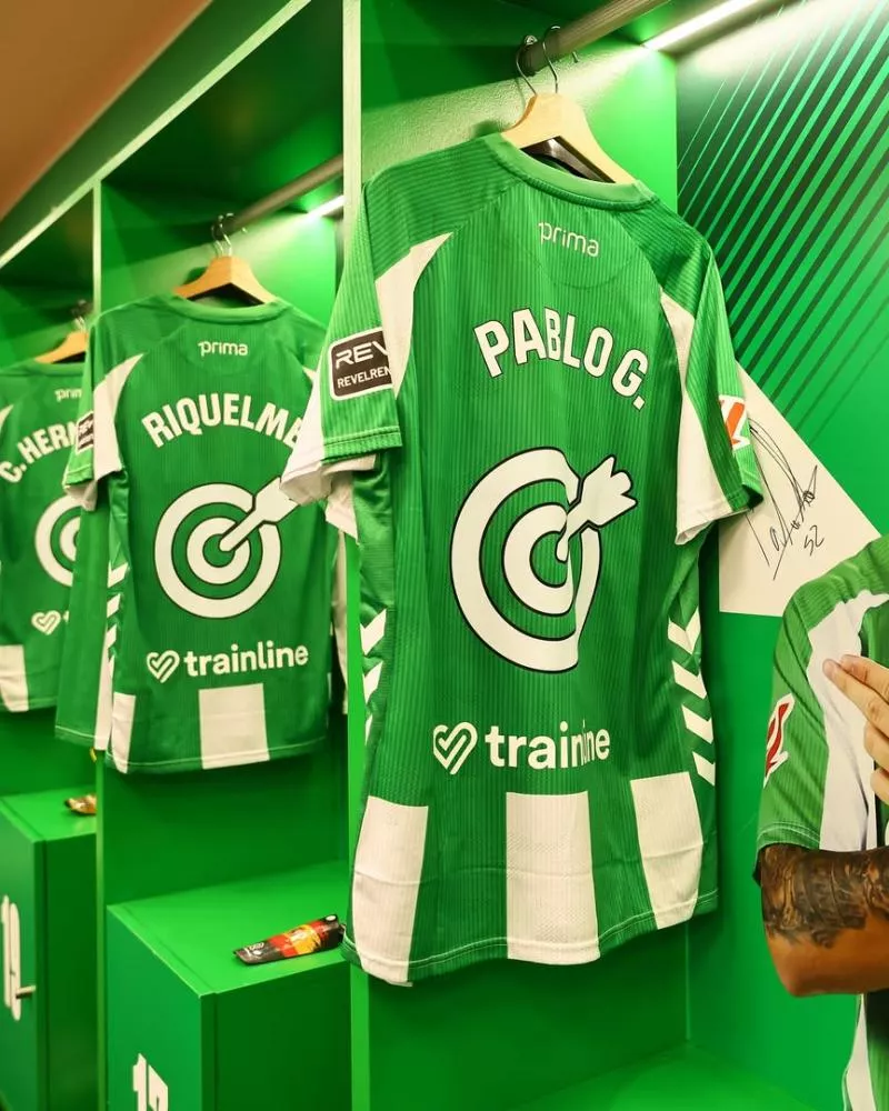 Le Real Bétis dévoile un maillot floqué de pictogrammes pour les personnes en situation de handicap