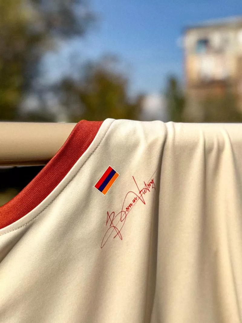 Un shooting maillots très cool en D2 arménienne