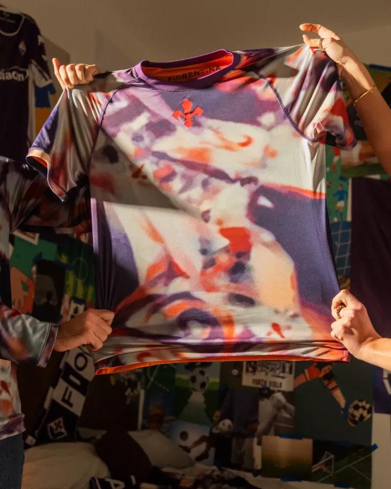 La Fiorentina s’offre un quatrième maillot… réversible !