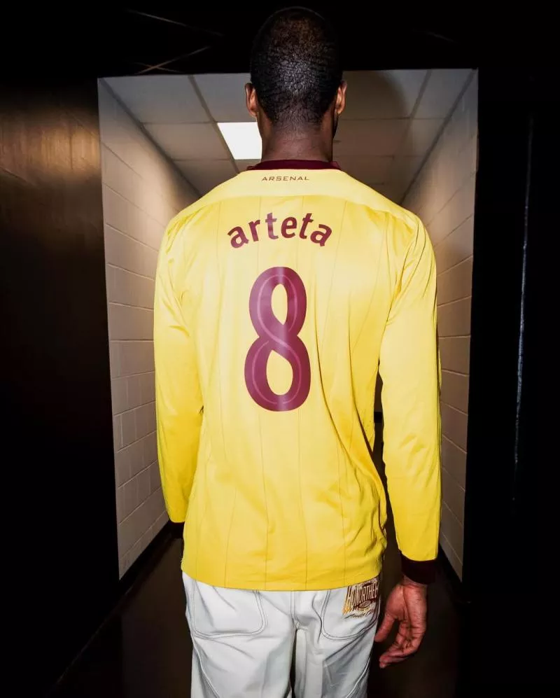 Quand le basketteur Harrison Barnes dégaine des maillots cultes de Premier League