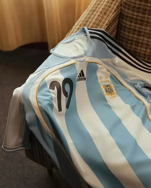 adidas réédite des maillots iconiques de sélections américaines