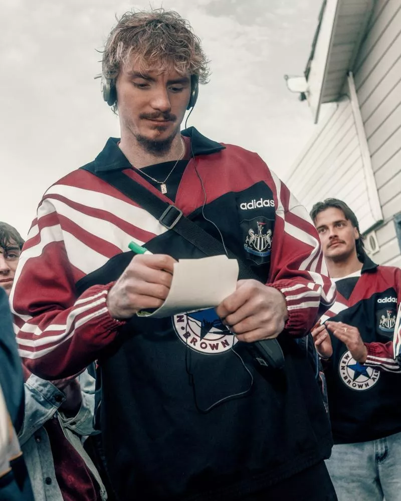 Newcastle dévoile une collection vintage tout droit sortie des années 90