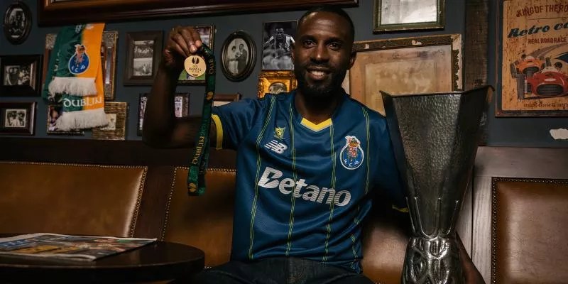 Le FC Porto dévoile un maillot fourth en hommage à leur Europa League de 2011