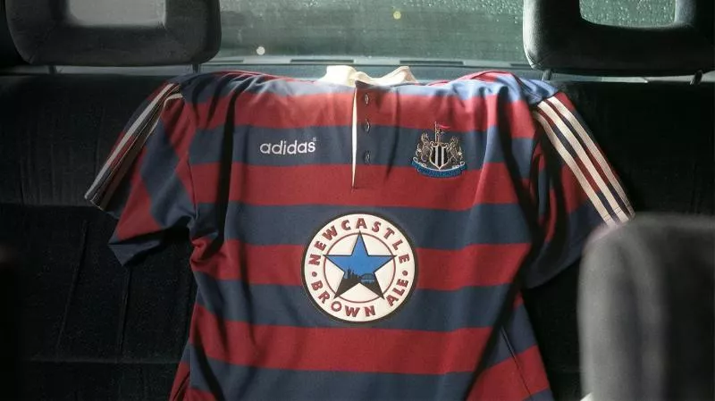 Newcastle dévoile une collection vintage tout droit sortie des années 90