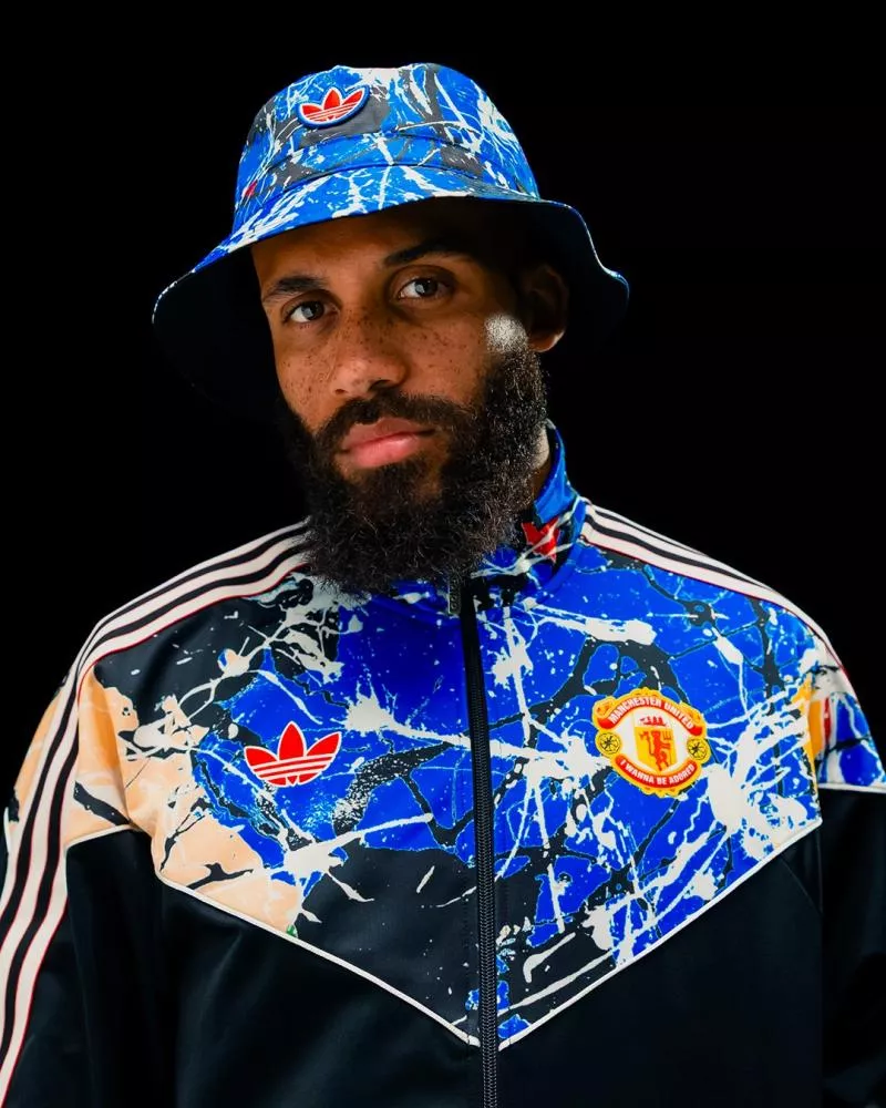 Manchester United s’associe au groupe The Stone Roses autour d’une capsule spéciale