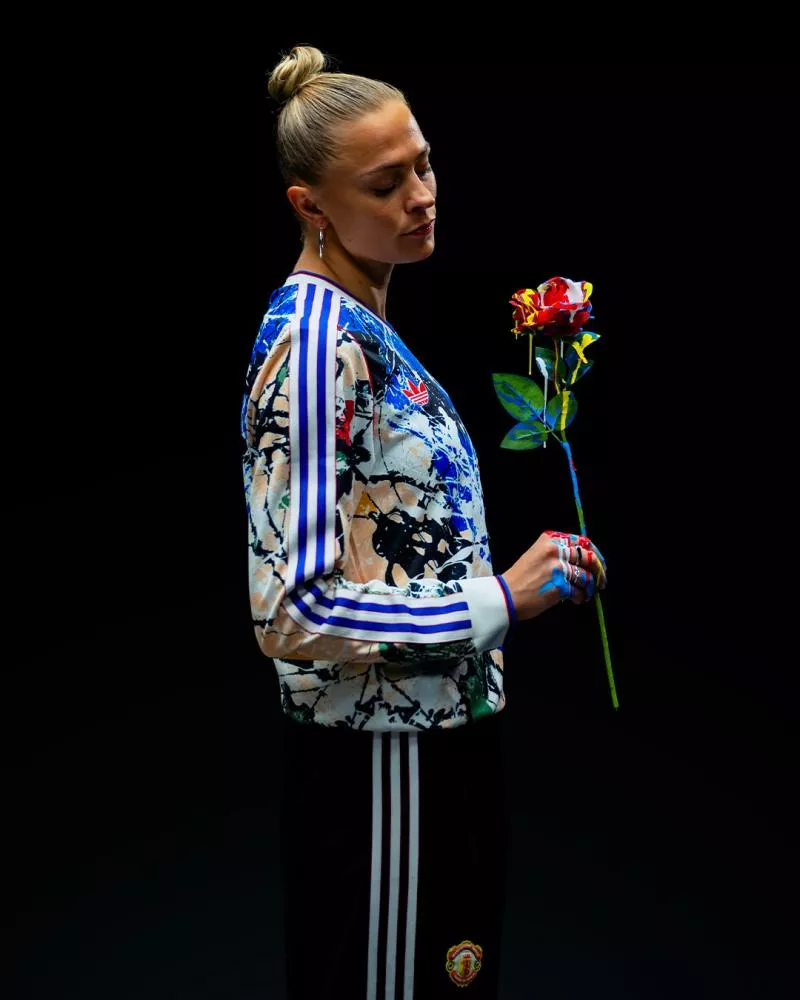 Manchester United s’associe au groupe The Stone Roses autour d’une capsule spéciale