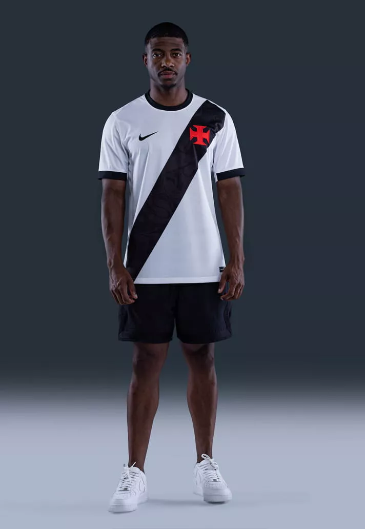 Nike débarque à Vasco da Gama et dévoile deux nouveaux maillots