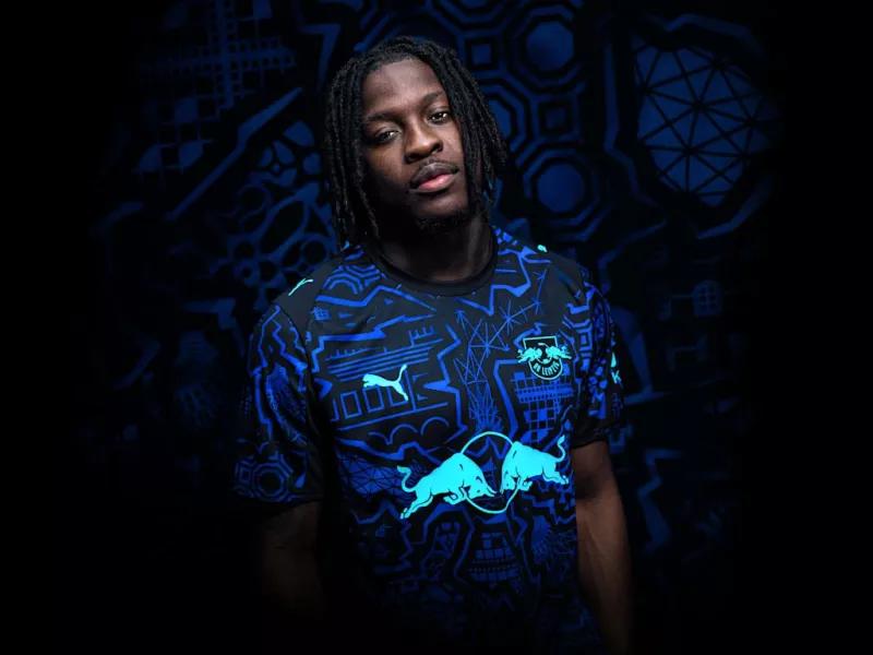 Le RB Leipzig sort un maillot qui brille dans le noir