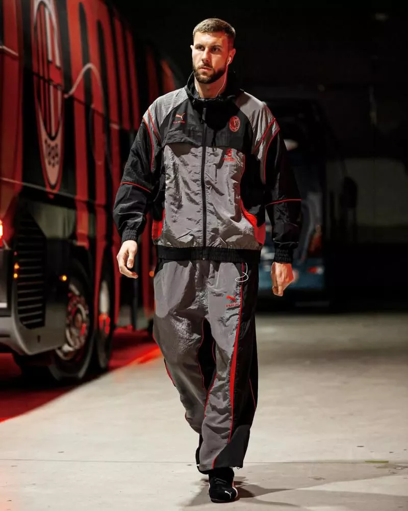 L'AC Milan dévoile son quatrième maillot de 2025-2026