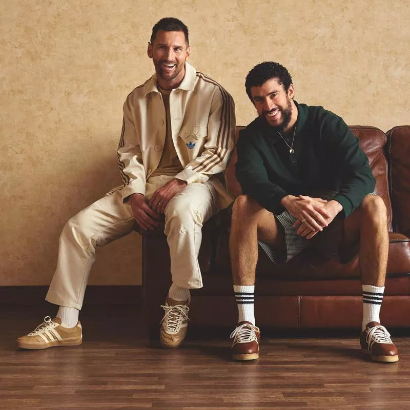 Quand Bad Bunny dégaine un maillot de Lionel Messi en concert