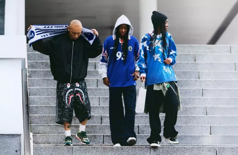 adidas Originals et BAPE revisitent deux maillots iconiques de la Coupe du monde