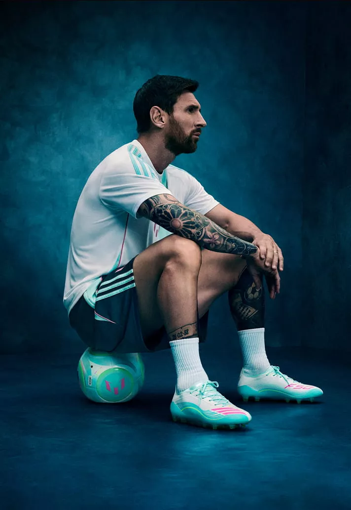 Lionel Messi reçoit une nouvelle F50 aux couleurs de Miami Beach