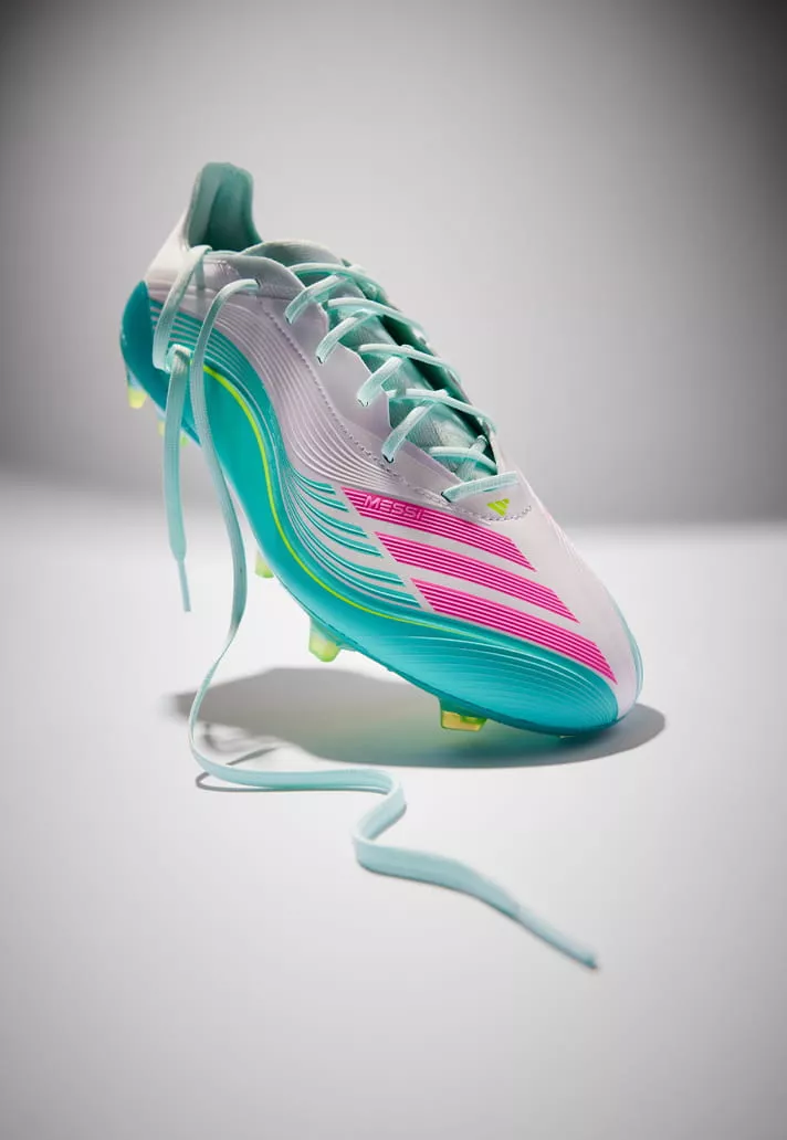 Lionel Messi reçoit une nouvelle F50 aux couleurs de Miami Beach