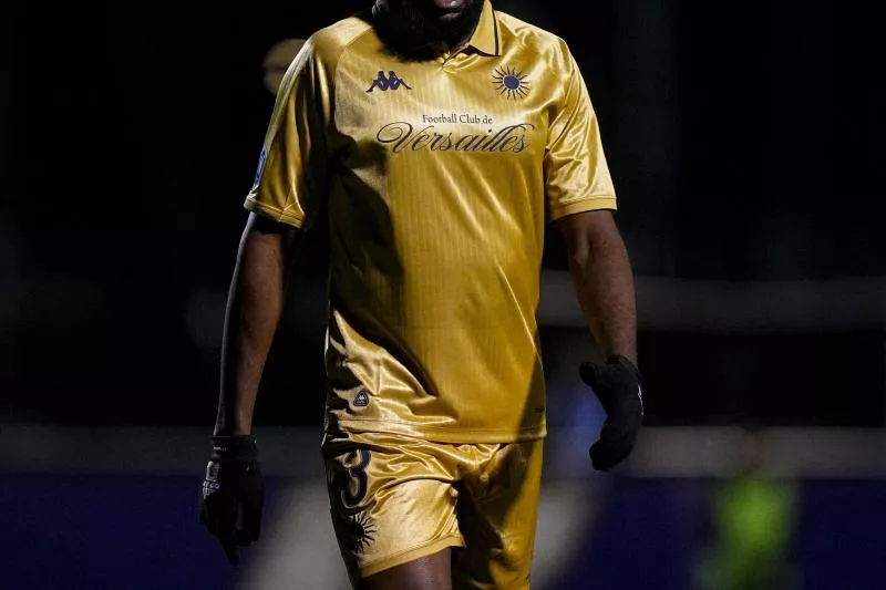 Le FC Versailles va cacher des lingots d&rsquo;or parmi ses maillots