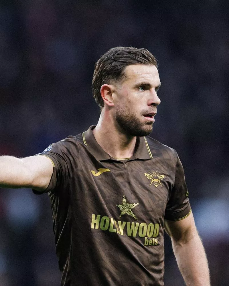 Quand les clubs anglais passent aux écussons minimalistes